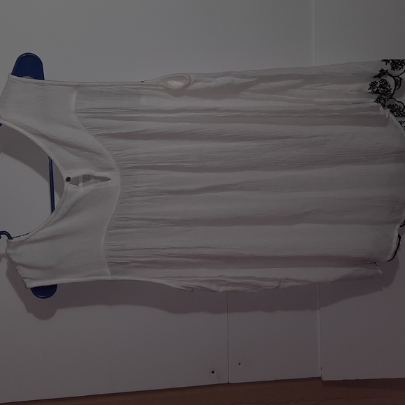 A.N.A - A New Approach - White and Black Loose Tank - Size XL - Gently Used - Picture 5 of 6